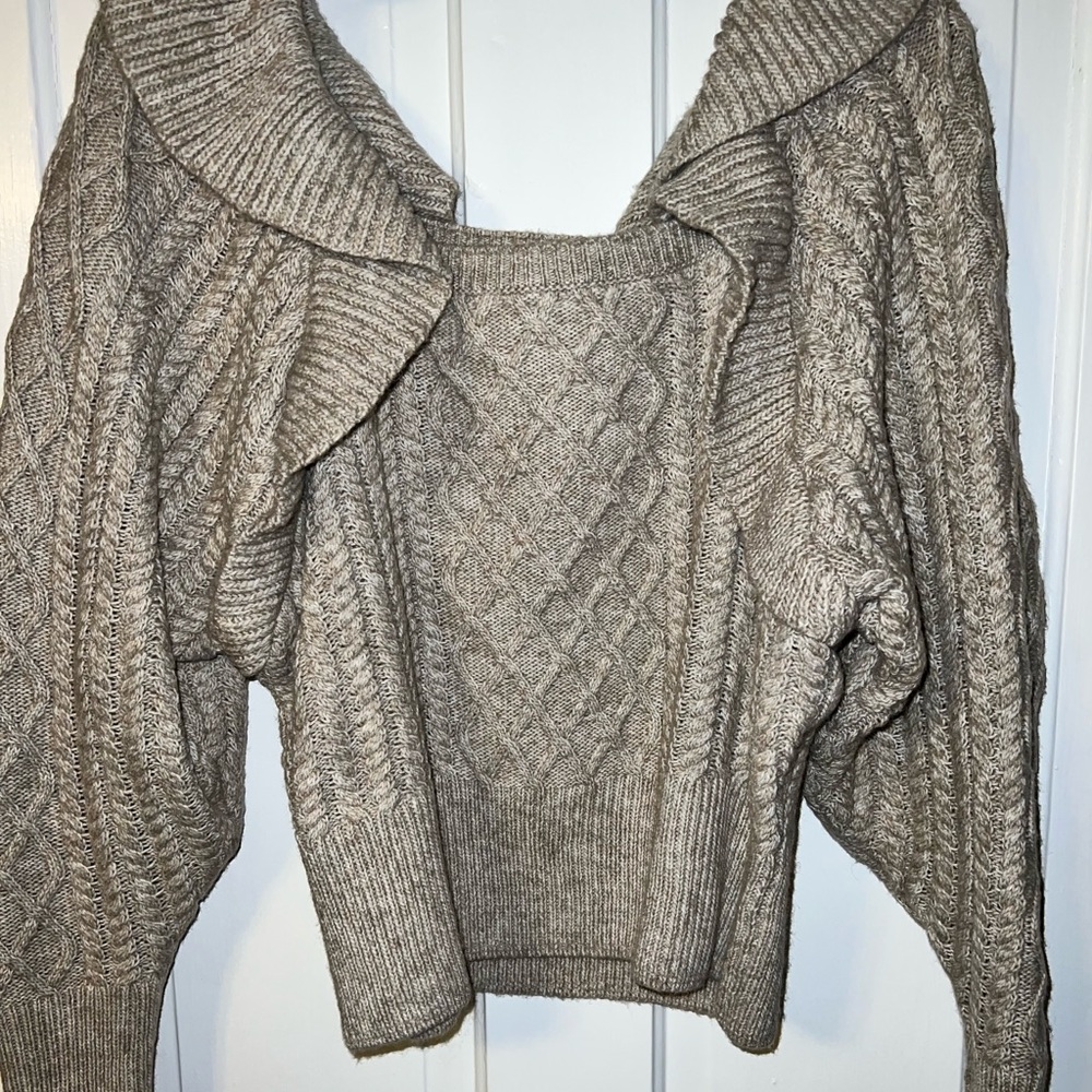 H&M sweater